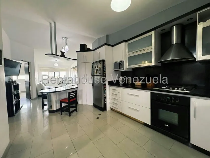 Apartamento (1 Nivel) en Alquiler en Llano Alto, Miranda - 2