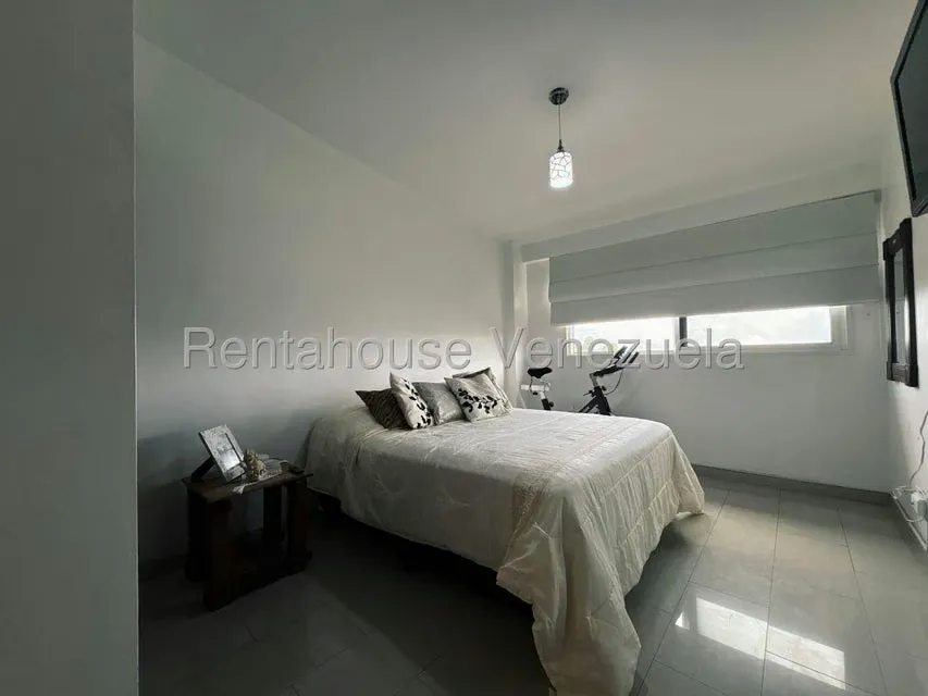 Apartamento (1 Nivel) en Alquiler en Llano Alto, Miranda - 16
