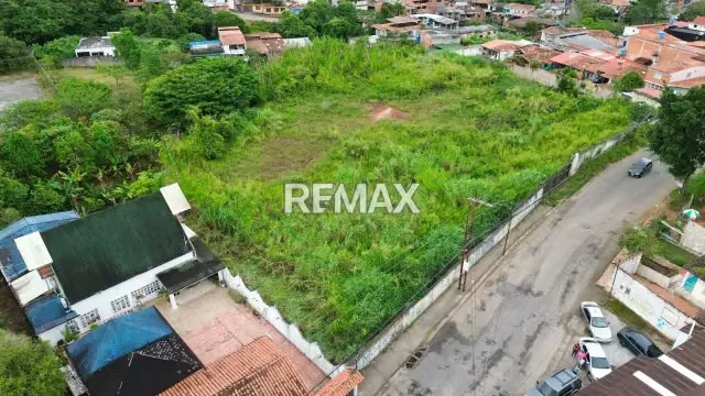 EN VENTA TERRENO Ubicado en Palo Gordo, Calle del Medio Municipio Cardenas estado Tachira - 11