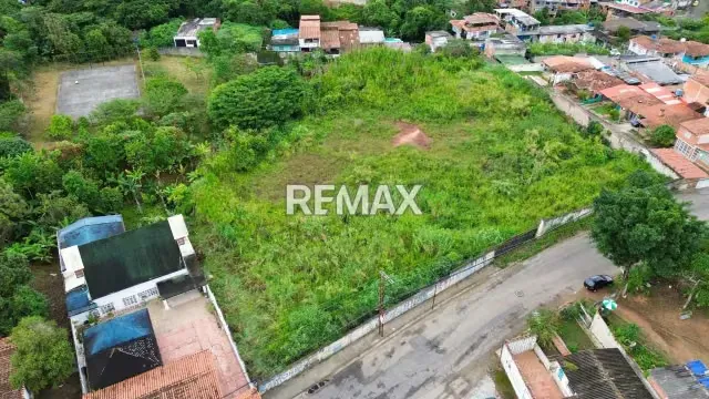 EN VENTA TERRENO Ubicado en Palo Gordo, Calle del Medio Municipio Cardenas estado Tachira - 3