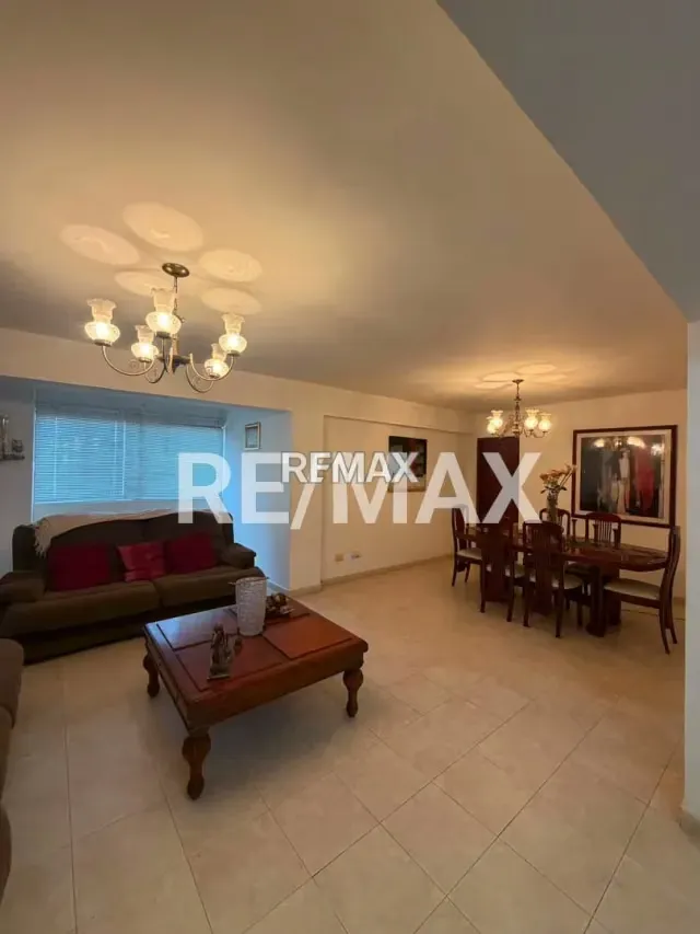 Apartamento en venta, Edificio San Marino. Cecilio Acosta con Delicias - 10