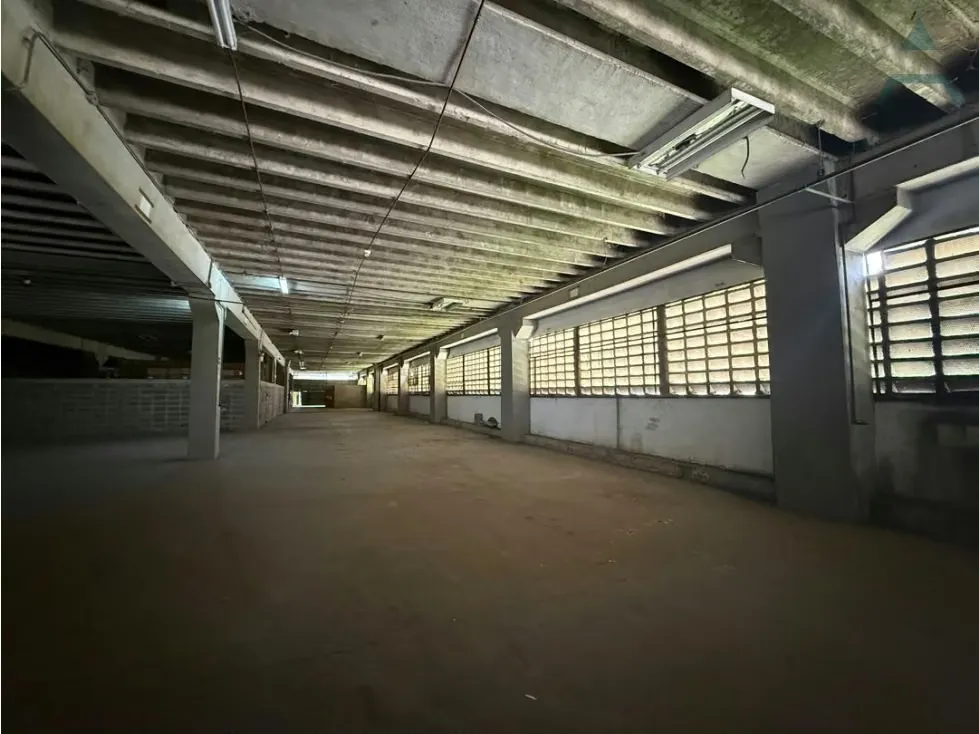 Se alquila Galpon 980m² Guatire - 8