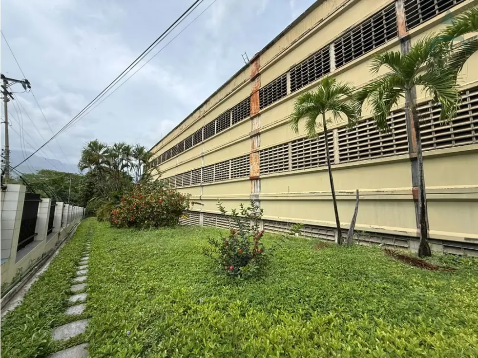 Se alquila Galpon 980m² Guatire - 10