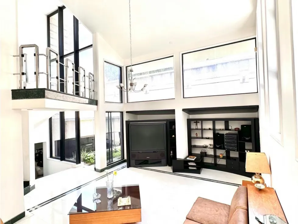 Elegante Casa en Venta en Colinas de Vista Alegre 800C 420T - 18