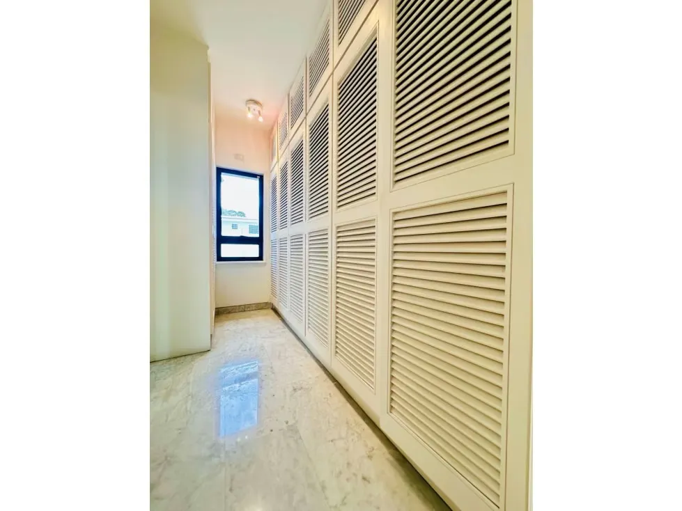 Elegante Casa en Venta en Colinas de Vista Alegre 800C 420T - 24
