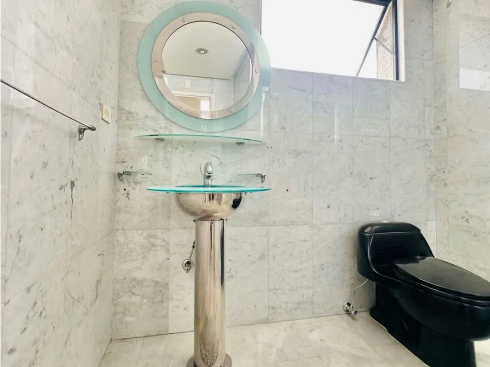 Elegante Casa en Venta en Colinas de Vista Alegre 800C 420T - 29