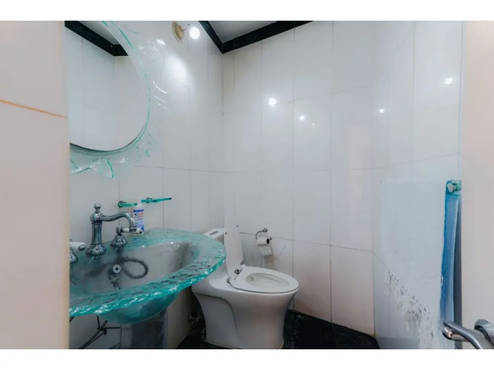 Elegante Casa en Venta en Colinas de Vista Alegre 800C 420T - 6