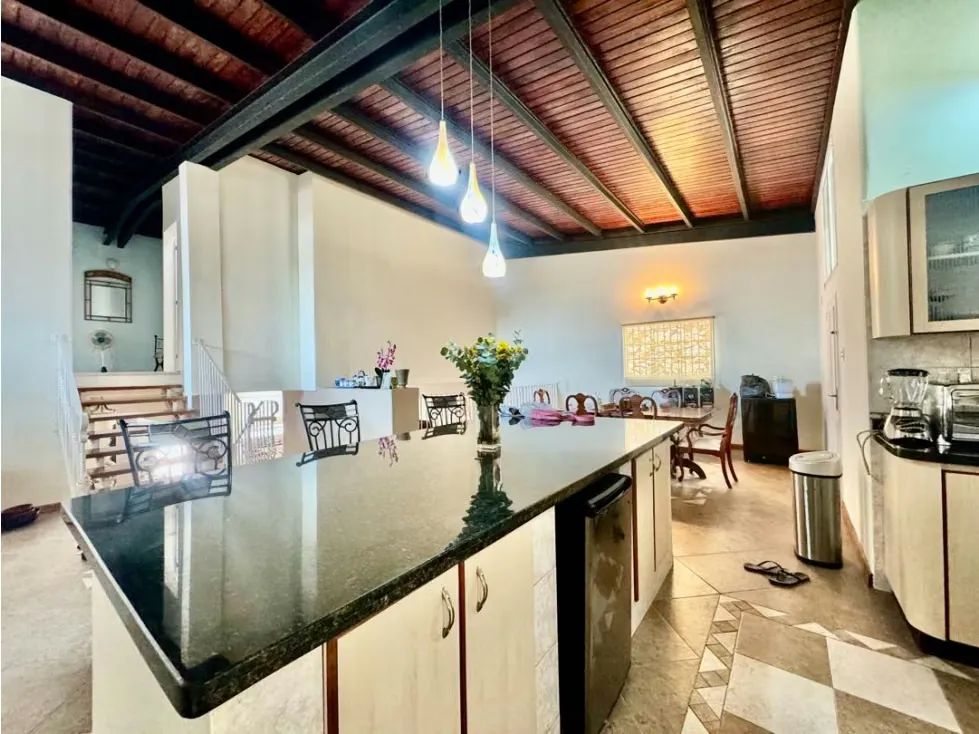 Se vende casa 450m2 5h+2s/5b/4p Cumbres de Curumo - 14