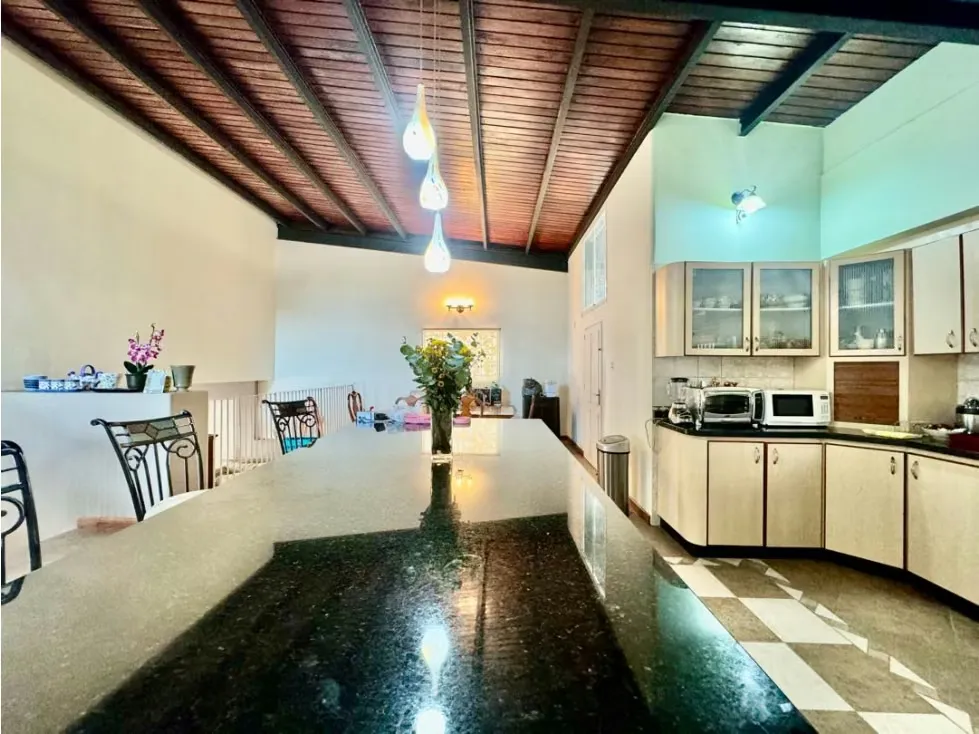 Se vende casa 450m2 5h+2s/5b/4p Cumbres de Curumo - 4