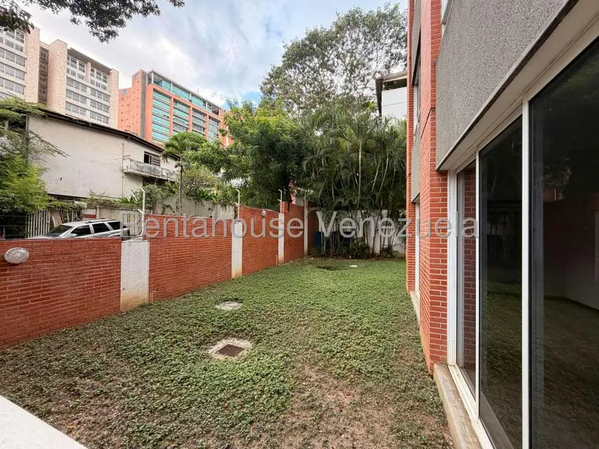 Apartamento (1 Nivel) en Venta en Lomas de Las Mercedes, Distrito Metropolitano - 32