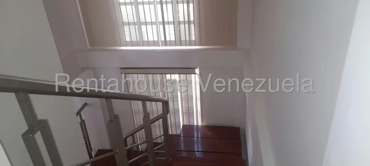 Casa (Multipes Niveles) en Venta en Vista Linda, Miranda - 13
