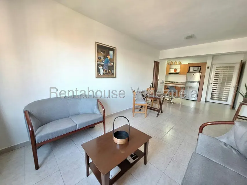Apartamento (1 Nivel) en Alquiler en La Trigaleña, Carabobo - 12