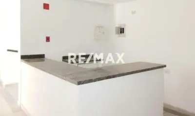 Venta de Edificio Comercial Mixto, Ideal para Oficinas, Consultorios Médicos, Clínicas y comercios