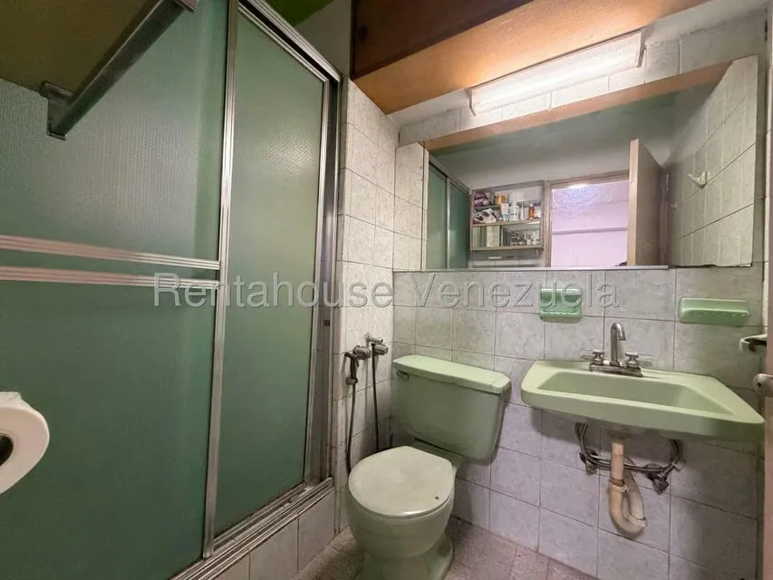 Apartamento (1 Nivel) en Venta en El Paraiso, Distrito Metropolitano - 6
