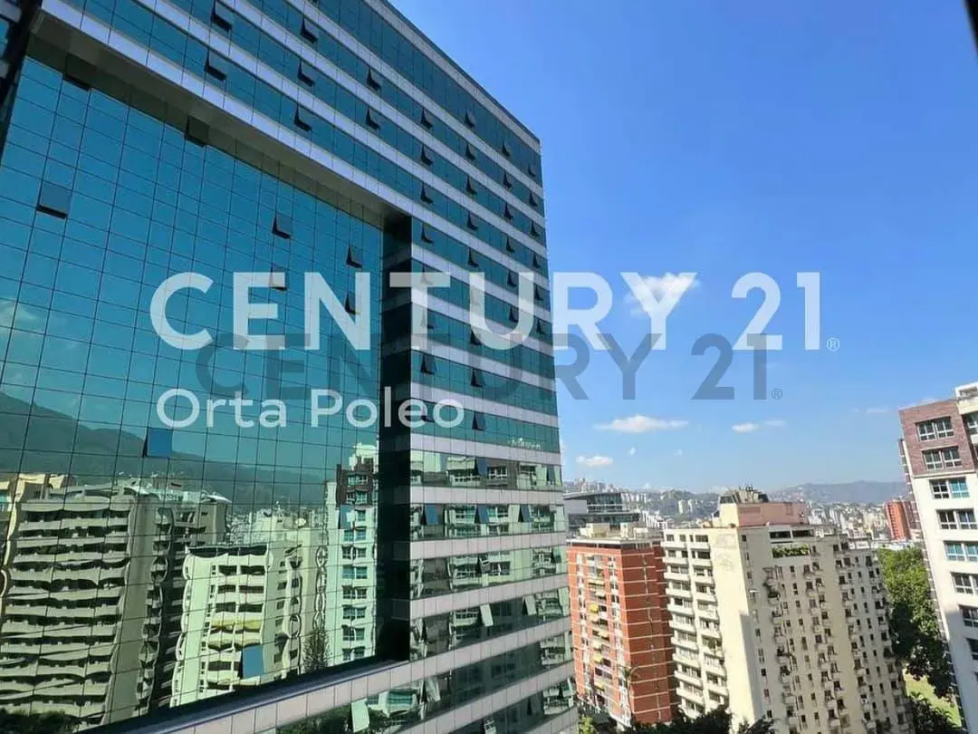 Local Comercial en Venta en Centro Empresarial La Esmeralda en Campo Alegre - 4
