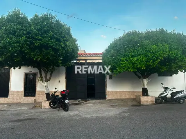 EN VENTA CASA EN SAN ANTONIO