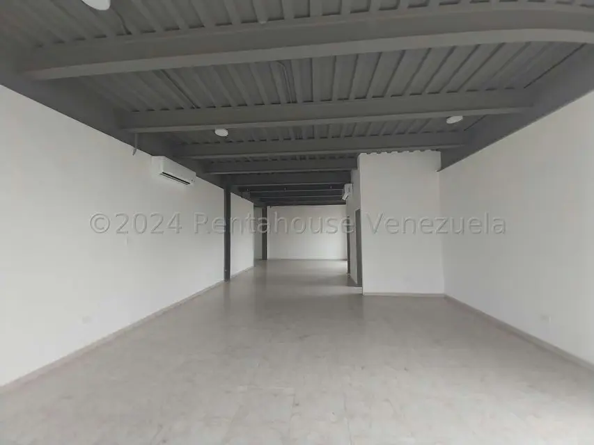 Oficina en Alquiler en Zona Industrial, Carabobo - 14