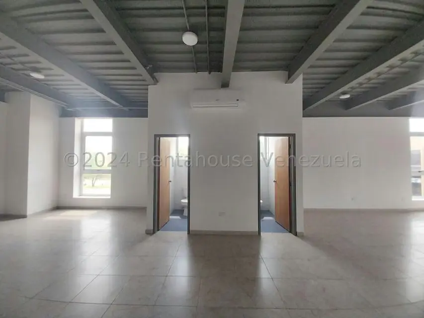 Oficina en Alquiler en Zona Industrial, Carabobo - 8