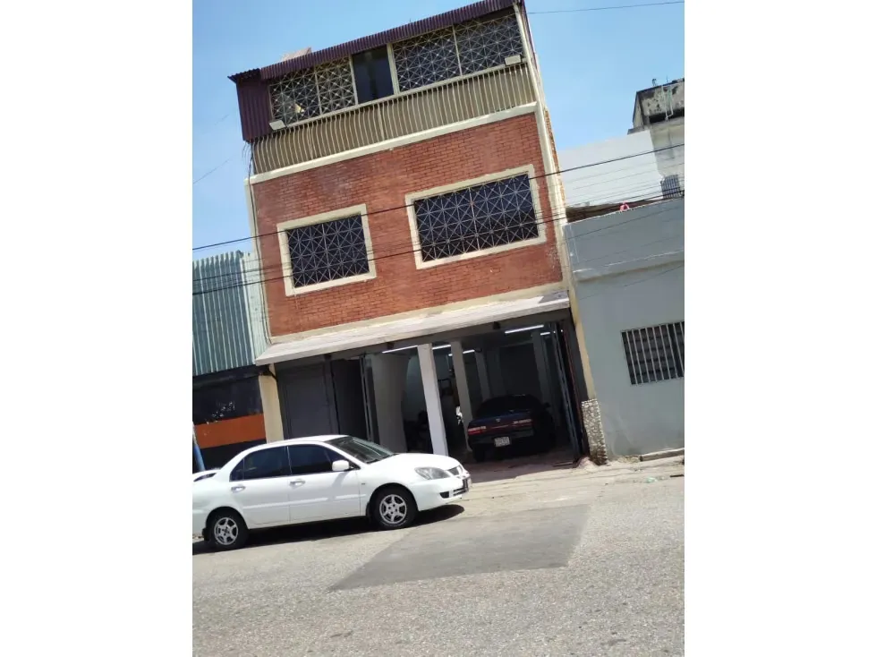 Vendo edificio comercial 300m2 Centro de Catia 6341 - 2