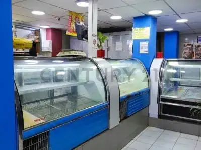 Venta de Equipos de Frigorífico con Excelente Local Pueblo de Baruta