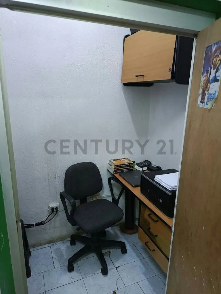 Venta de Equipos de Frigorífico con Excelente Local Pueblo de Baruta - 13