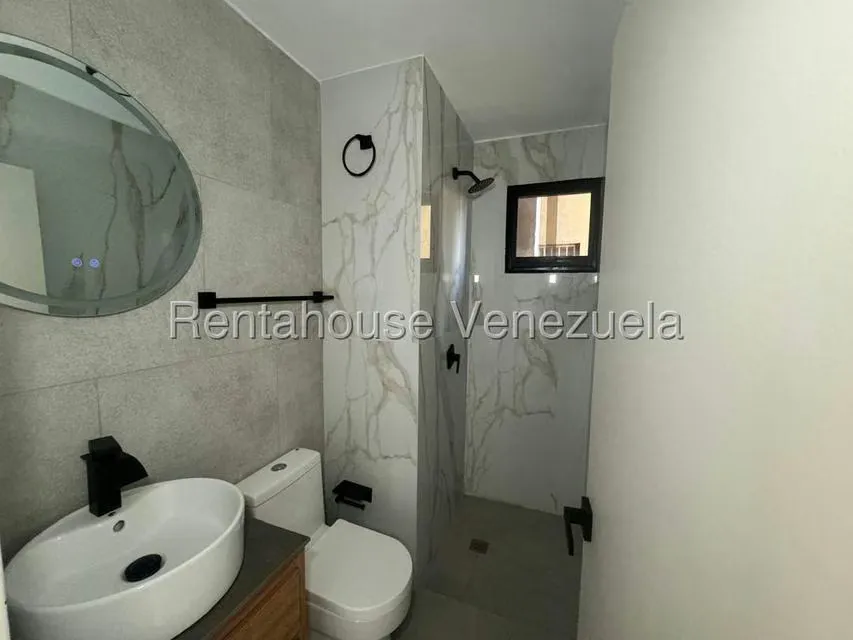 Apartamento (1 Nivel) en Venta en Colinas de Bello Monte, Distrito Metropolitano - 24