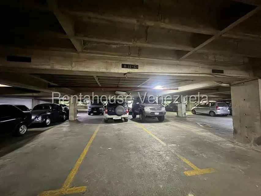 Apartamento (1 Nivel) en Venta en Colinas de Bello Monte, Distrito Metropolitano - 26