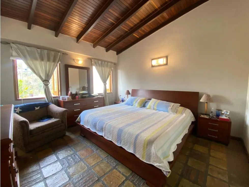 Casa remodelada en villas parque Oripoto de 386mts - 11