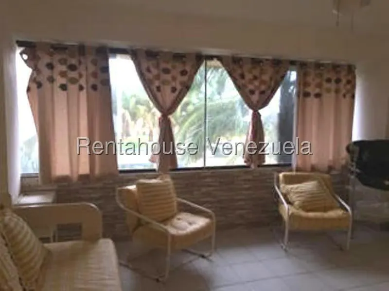 Apartamento (1 Nivel) en Venta en Tucacas, Falcon - 2