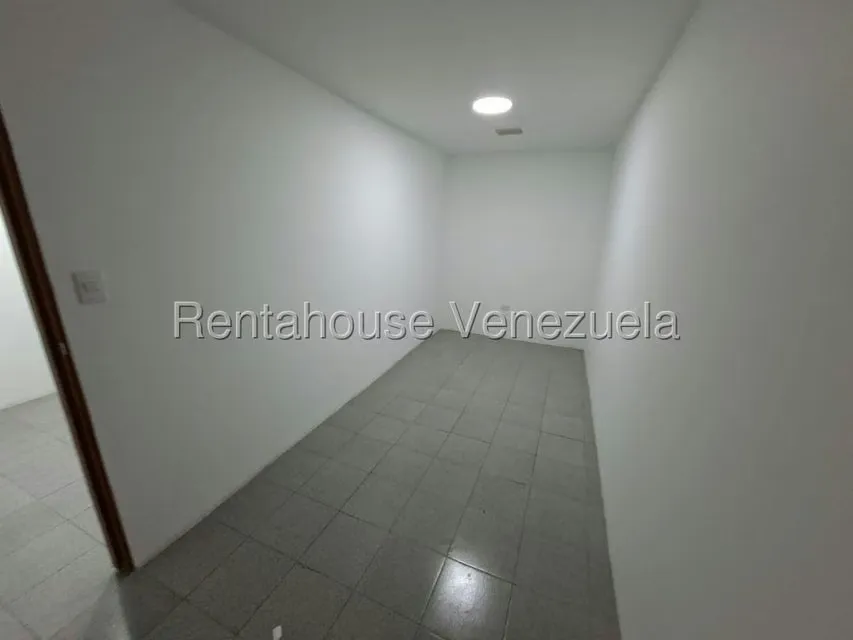 Oficina en Alquiler en Macaracuay, Distrito Metropolitano - 13