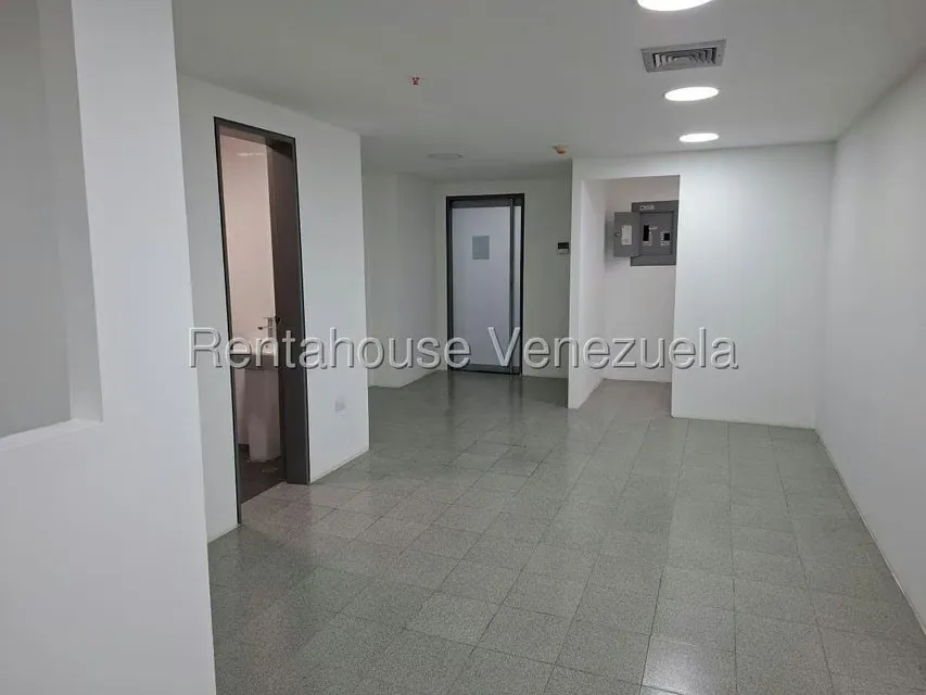 Oficina en Alquiler en Macaracuay, Distrito Metropolitano - 28