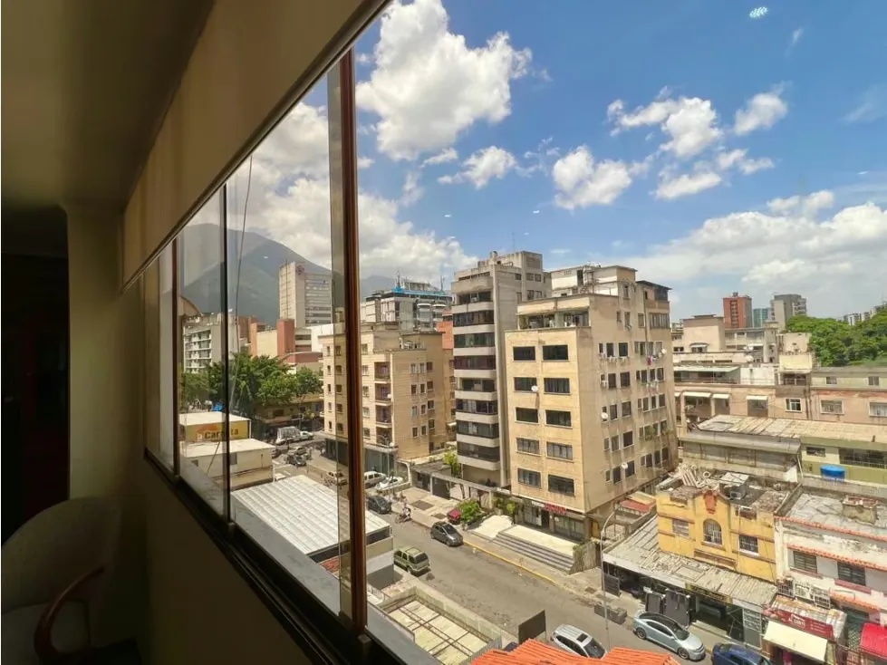En Venta Apartamento en Bello Monte. Libertador Caracas - 9