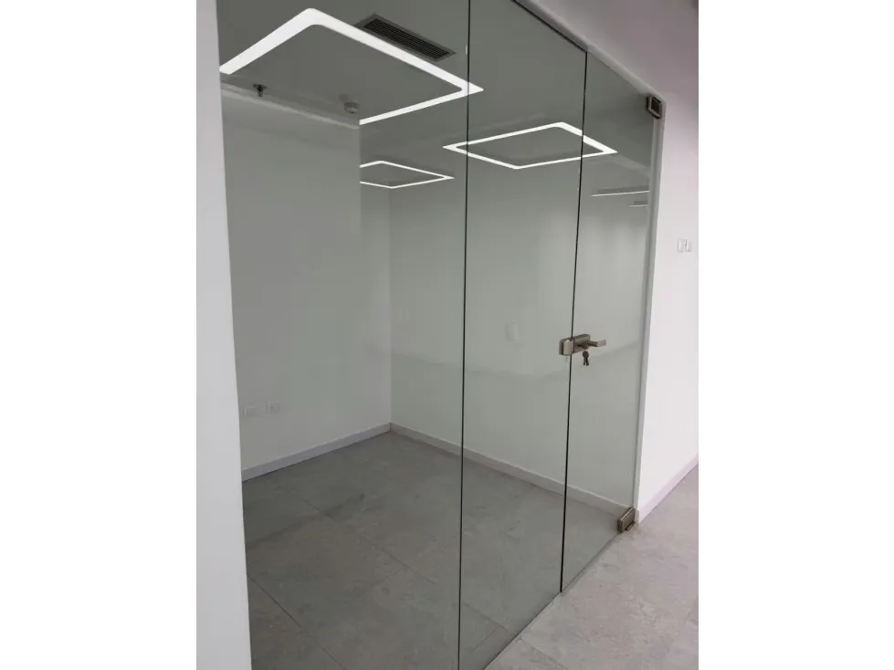 Vendo/alquilo oficina/local c/ terraza 250m2 Las Mercedes 5753 - 12