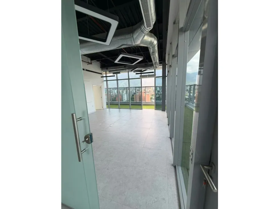 Vendo/alquilo oficina/local c/ terraza 250m2 Las Mercedes 5753 - 10