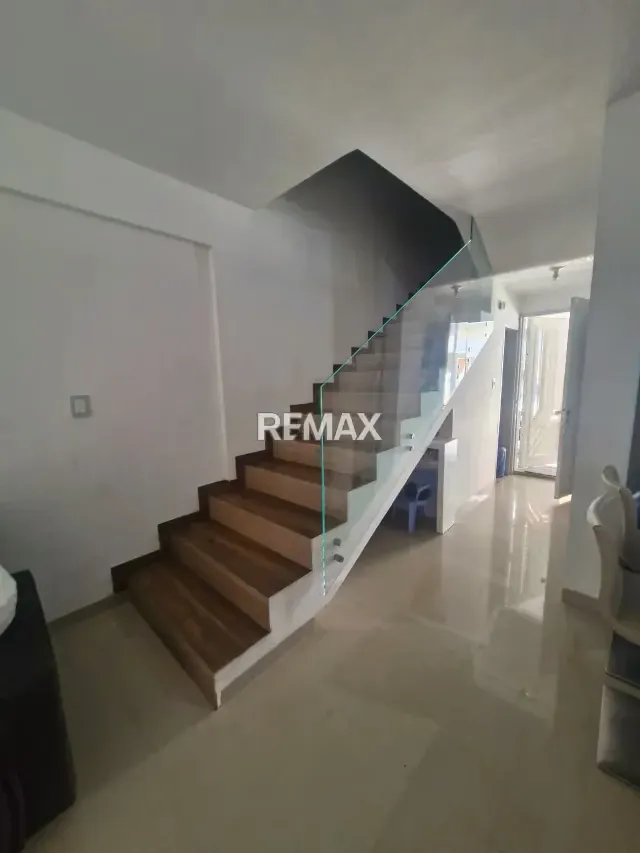 Se Vende Townhouse Santa Cruz San Diego Moderno Remodelado - 8