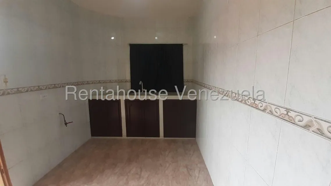 Apartamento (1 Nivel) en Alquiler en Andres Bello, Zulia - 2