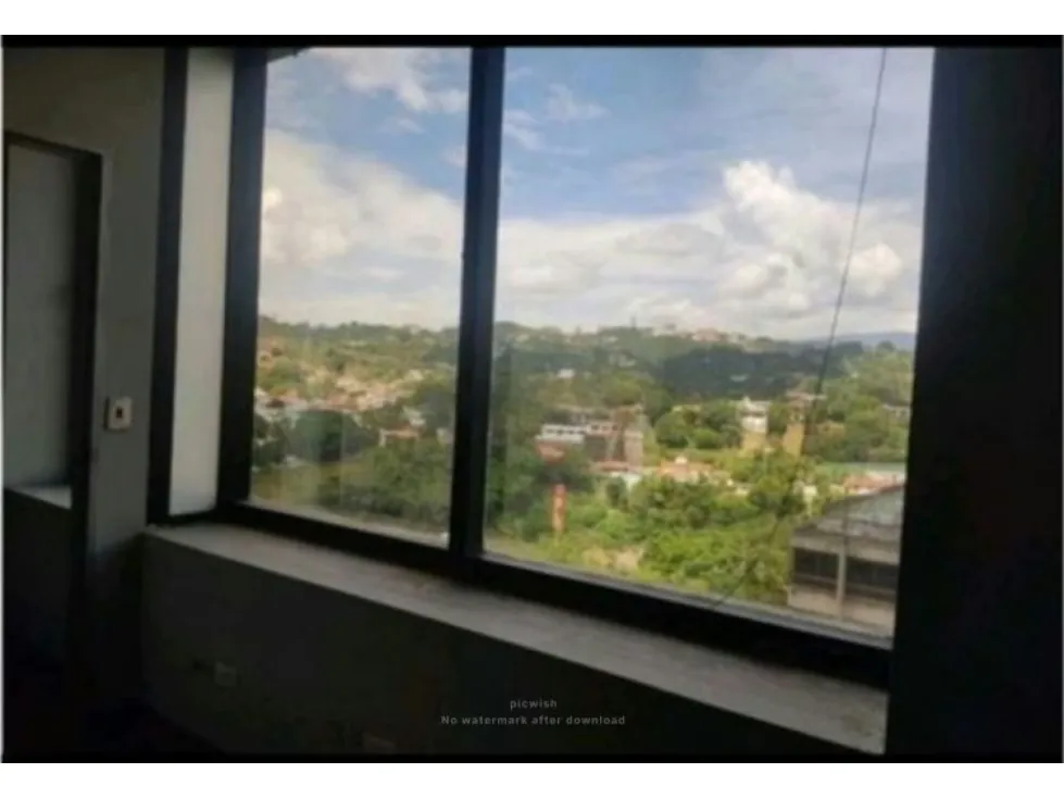 Se Vende espectacular Oficina de 360 M2 Torre Humboldt Prados del Este - 10