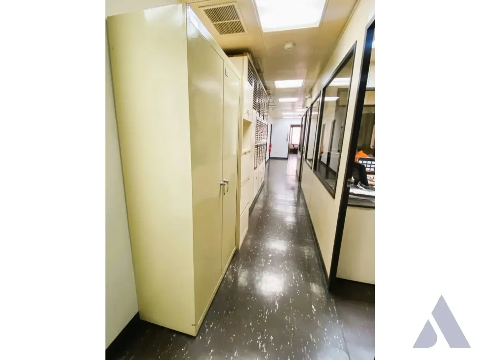 Alquilo oficina 257m2 Chacao 2121 - 12