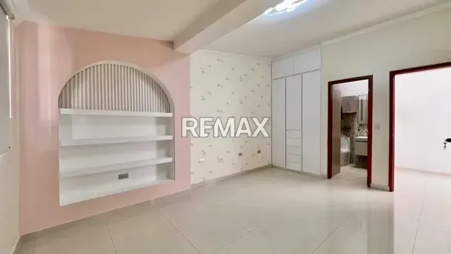 CASA EN VENTA Urb. LA FONTANA - 13