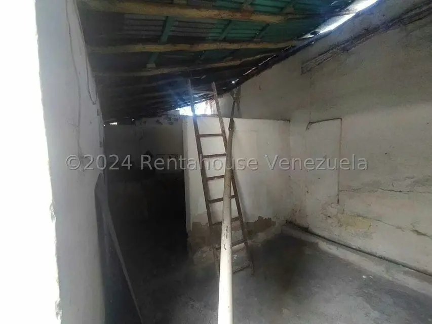Terreno (Comercial) en Venta en Avenida Miranda, Aragua - 13