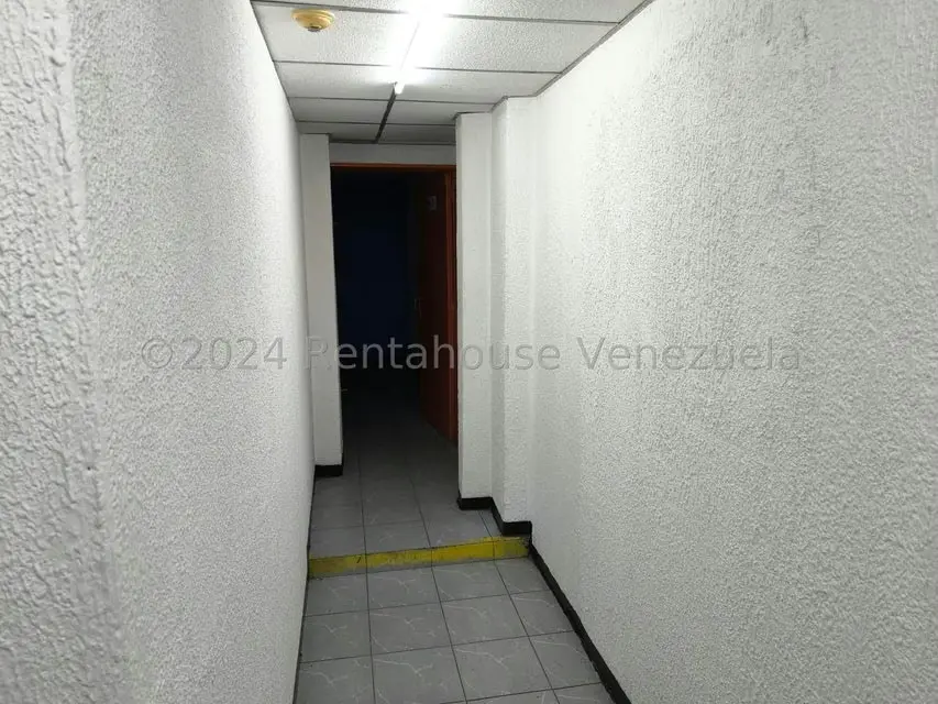 Oficina en Alquiler en Parroquia La Candelaria, Distrito Metropolitano - 10