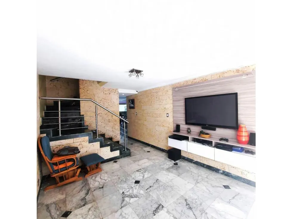 Casa en Venta Alto Prado 4H/ 4B/ 2P - 11