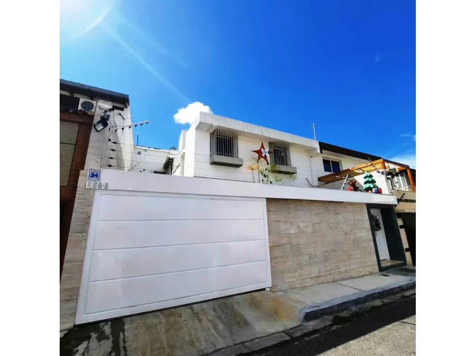 Casa en Venta Alto Prado 4H/ 4B/ 2P - 38