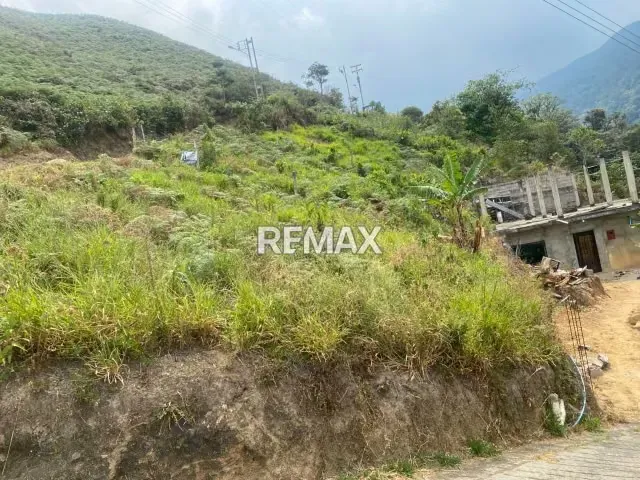 Terreno en Venta - Barrio sucre - 4