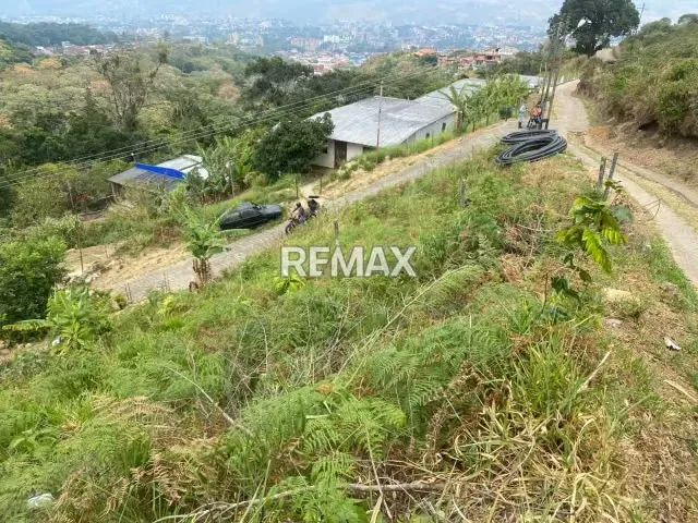 Terreno en Venta - Barrio sucre - 7