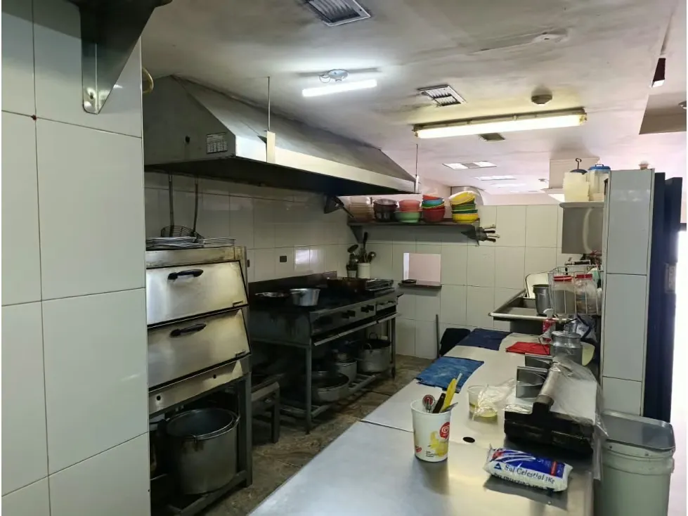 VENTA DE LOCAL COMERCIAL Y FONDO DE COMERCIO EN CHACAITO, MUN. CHACAO - 5