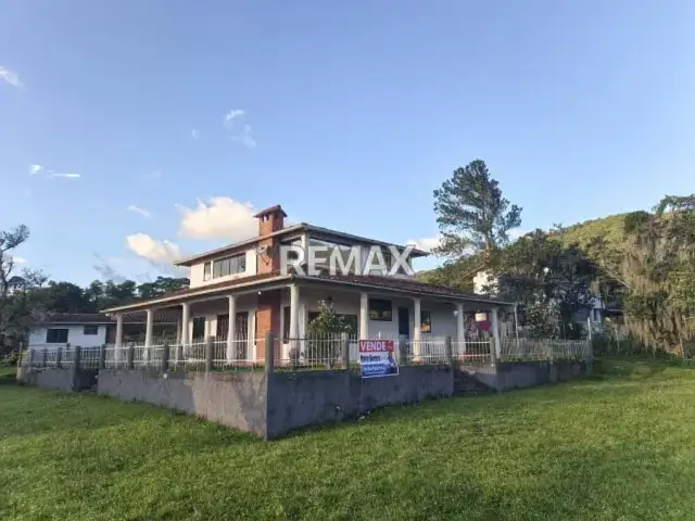 EN VENTA CASA QUINTA PALO GORDO-HELECHALES