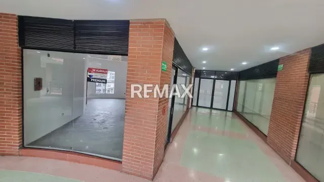 LOCAL COMERCIAL EN ALQUILER NIVEL 2 (N2-104) BALCON CENTRAL CC GALERIA LAS AMERICAS - 2