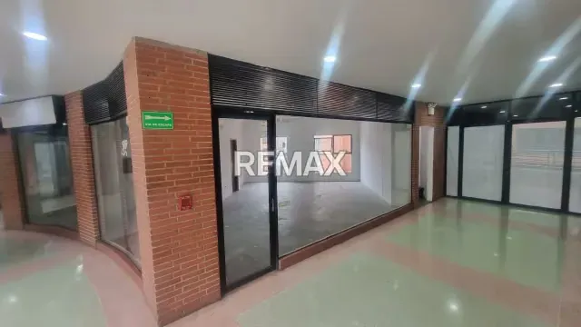 LOCAL COMERCIAL EN ALQUILER NIVEL 2 (N2-104) BALCON CENTRAL CC GALERIA LAS AMERICAS - 4