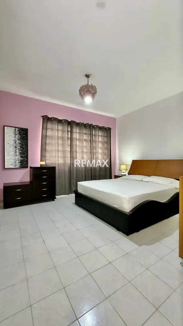 CASA ESPECTACULAR CON POTENCIAL RESIDENCIAL Y COMERCIAL EN URB. MÉRIDA - 20
